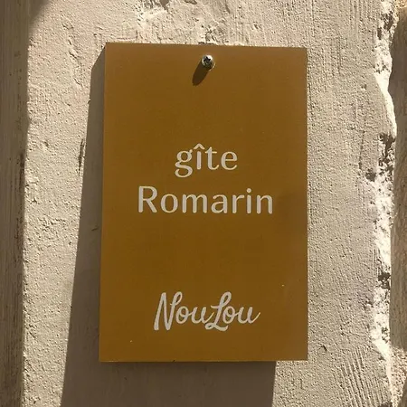 Noulou, In Saint-denis Apartman