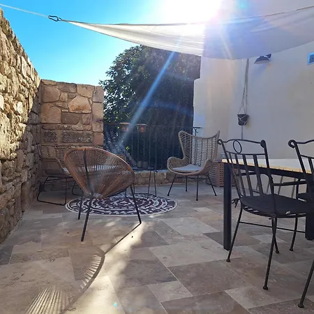 Noulou - - Airco Apartman *