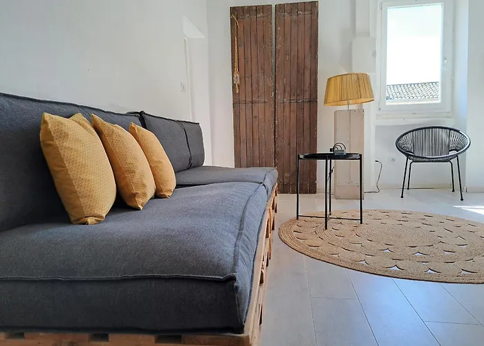 アパート Noulou, In Saint-denis Saint-Denis
